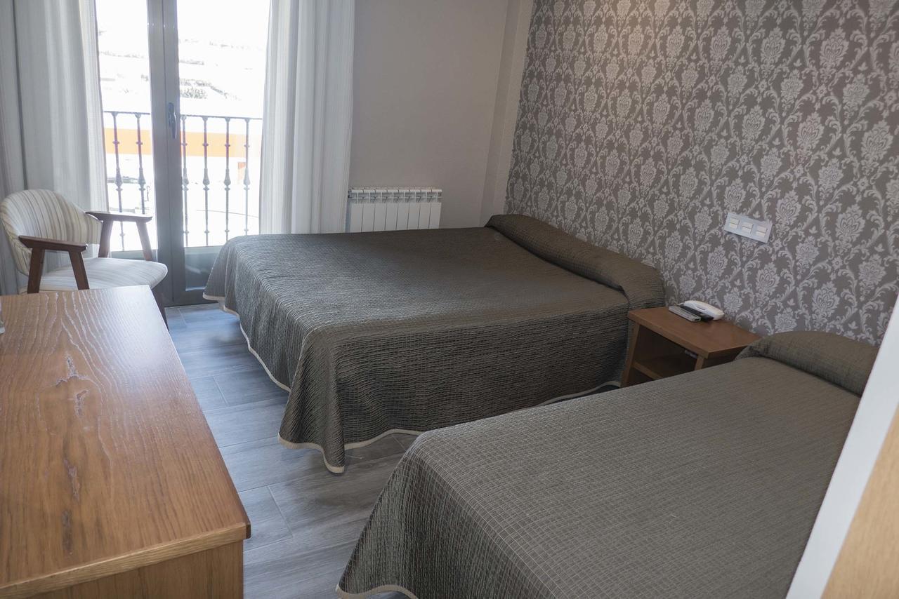 Hotel Симанкас Экстерьер фото